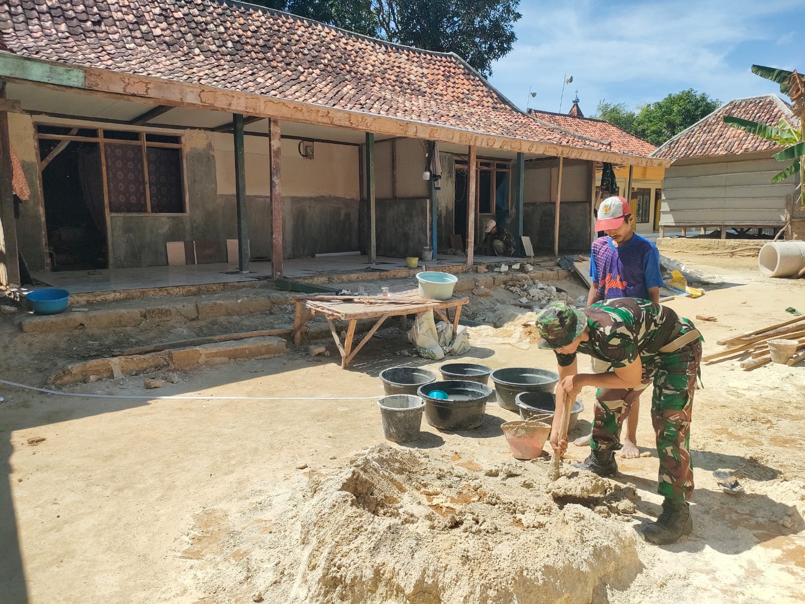 Semangat Serma Mansur Rutilahu  Rumah Ibu Sunarti Meningkatkan Kualitas Hidup