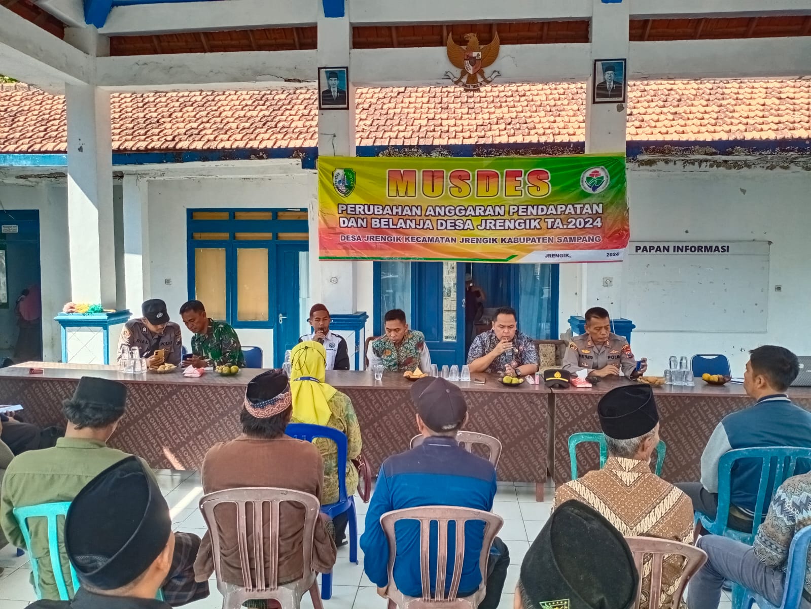 Babinsa Serka Budiarjo Hadiri Musdes Desa Jrengik, Dorong Peningkatan Kesejahteraan Masyarakat