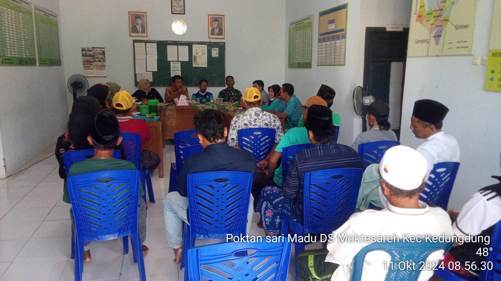 Babinsa Koramil Kedungdung Dorong Peningkatan Kualitas Pertanian Lewat Pelatihan Pembibitan Sayur