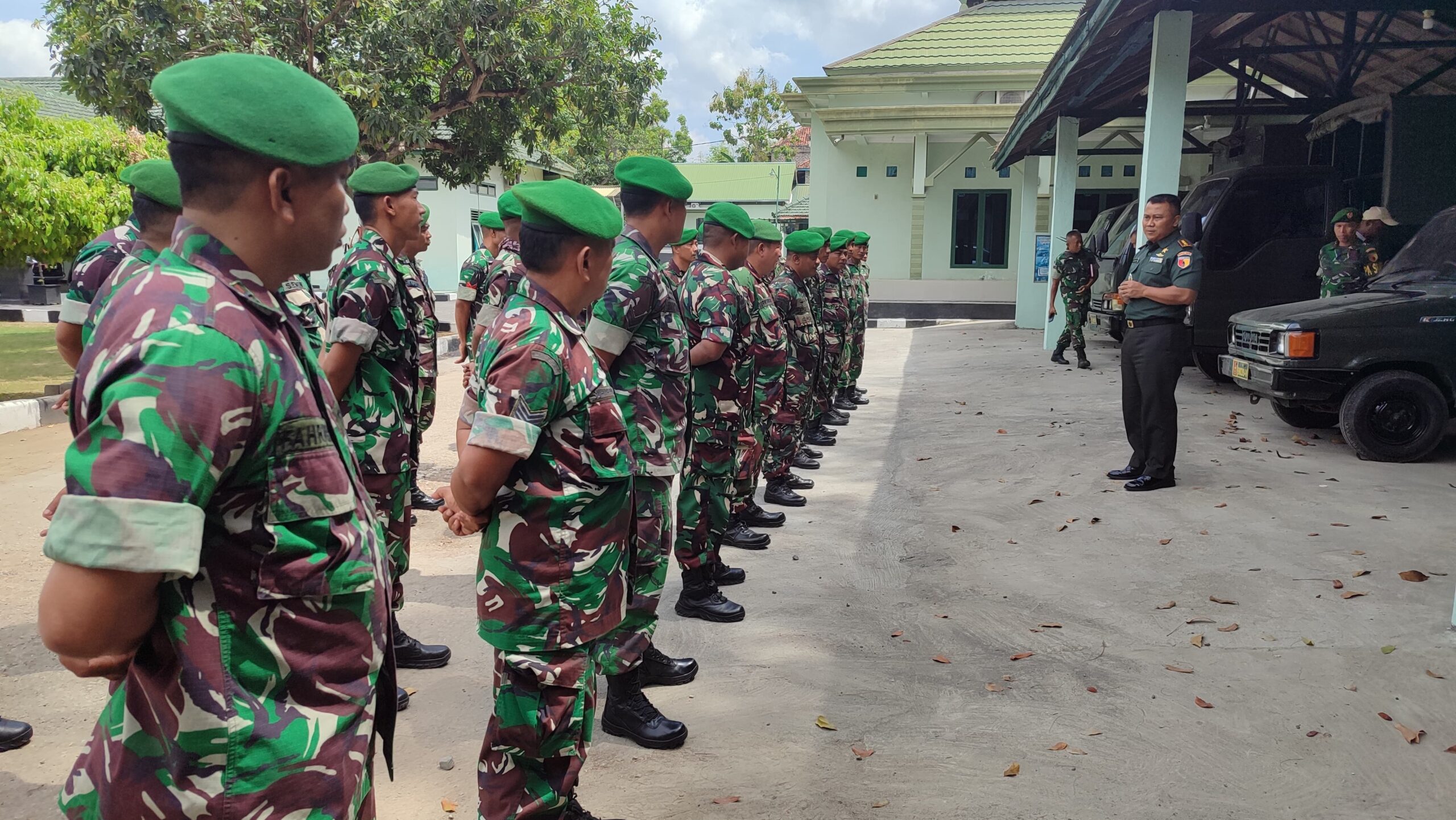 Dari Sampang ke Monas: Semangat Pasukan dalam Menyongsong HUT TNI ke-79!