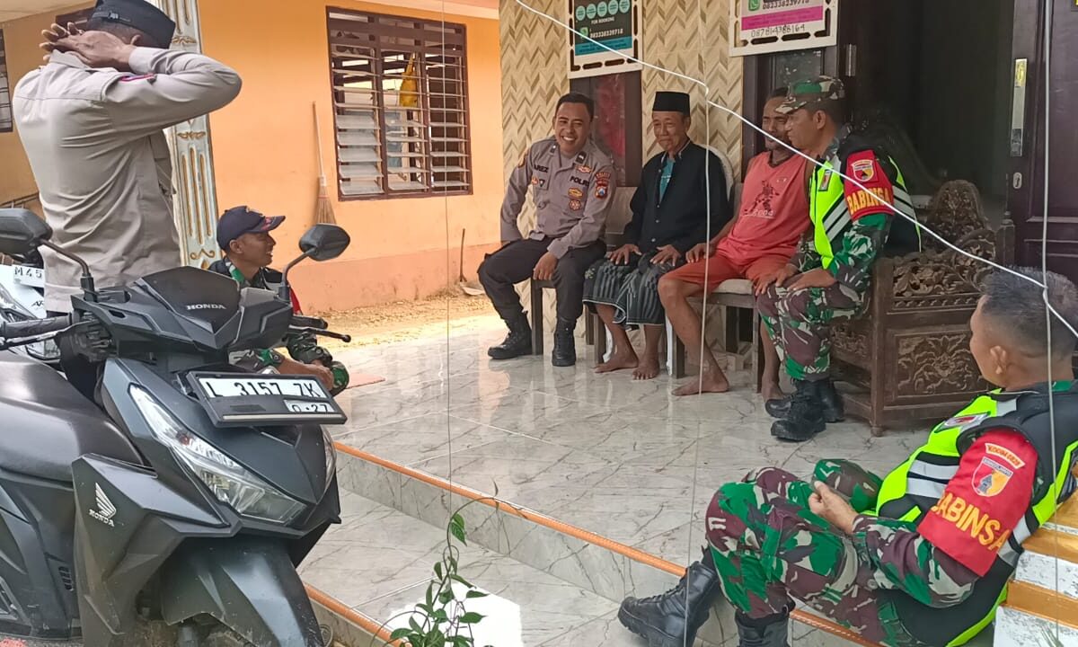 Sinergi TNI-Polri: Patroli Gabungan dan Silaturahmi Tokoh Masyarakat Sambut Pilkada Serentak di Kedungdung