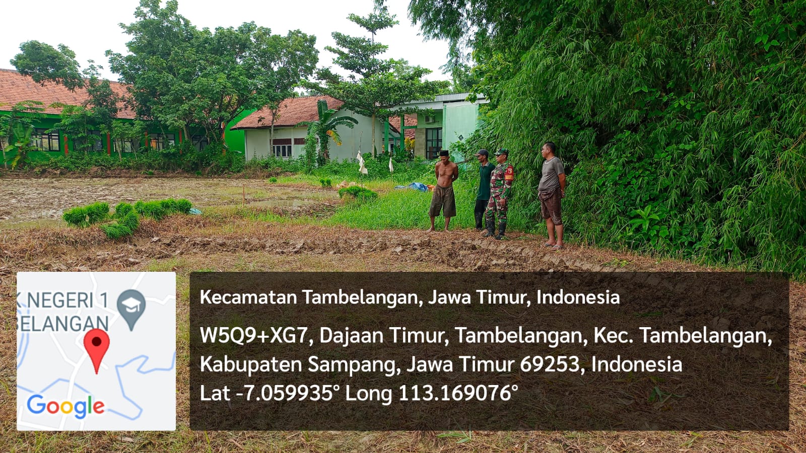 Babinsa Koramil Tambelangan Dampingi Petani Persiapkan Tanam Padi untuk Ketahanan Pangan