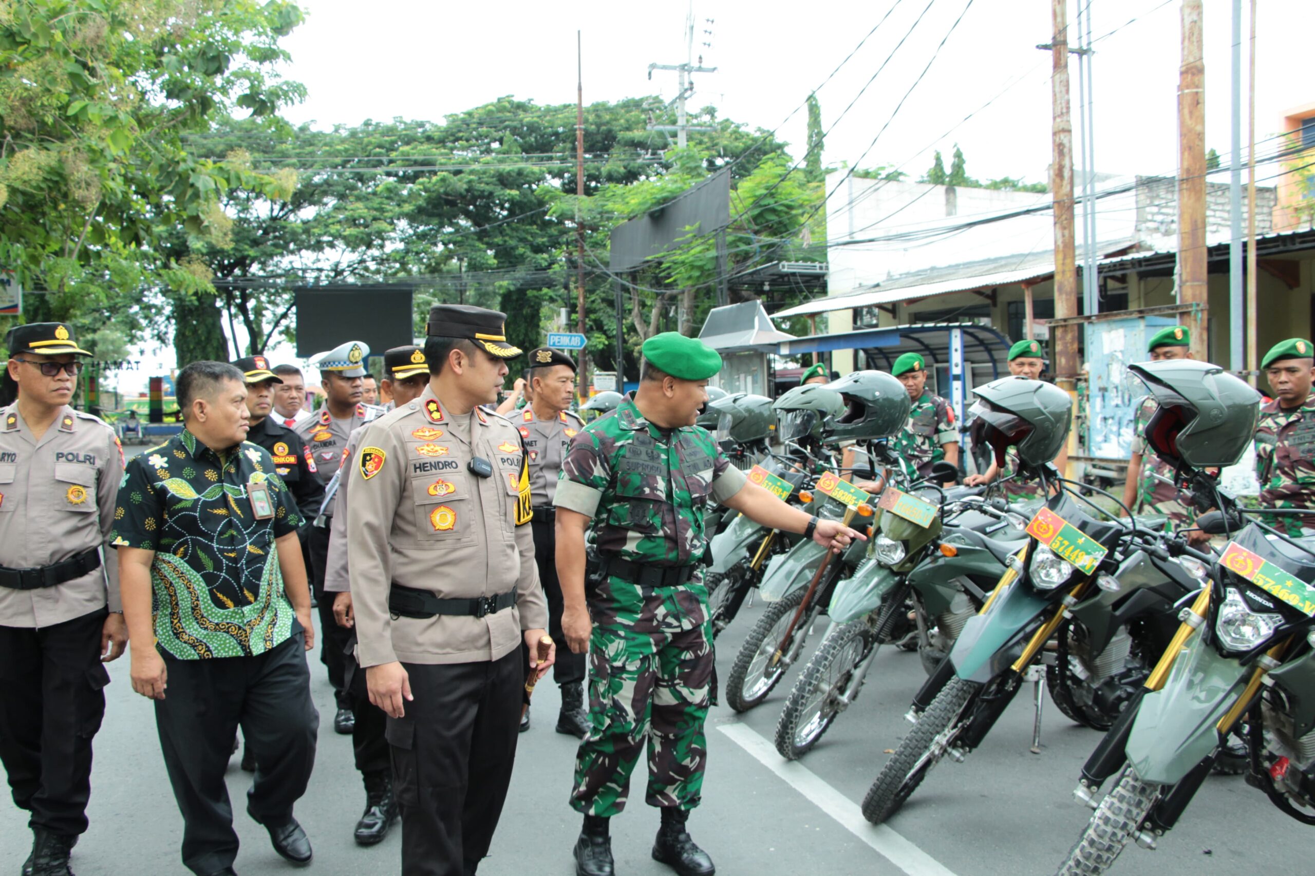 Apel Gelar Pengamanan Nataru 2025, Sinergi TNI-Polri Pastikan Keamanan Masyarakat Sampang