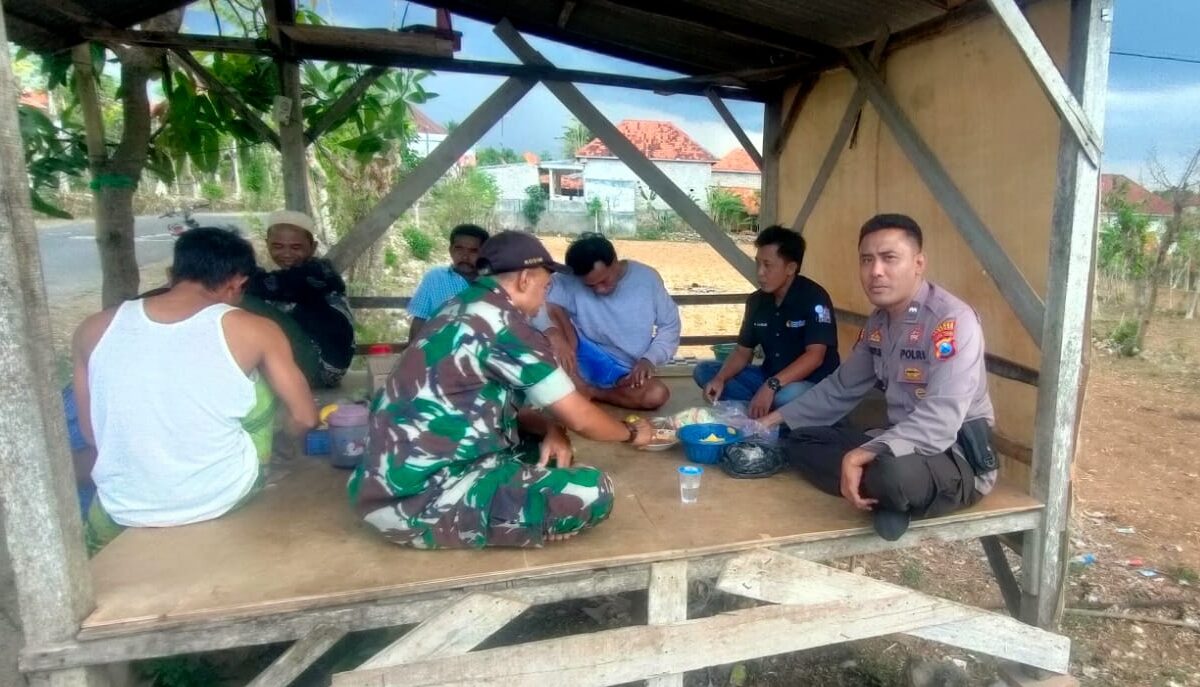 Komsos Babinsa Kopka Yusuf, Pererat Hubungan TNI dan Warga di Desa Ketapang Timur