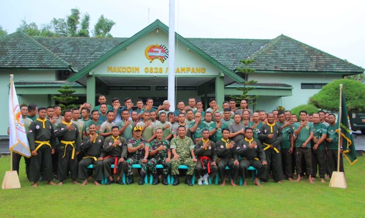 Tim Waslat Korem 084/Bhaskara Jaya Kunjungi Kodim 0828/Sampang, Tinjau Program Pencak Silat Militer