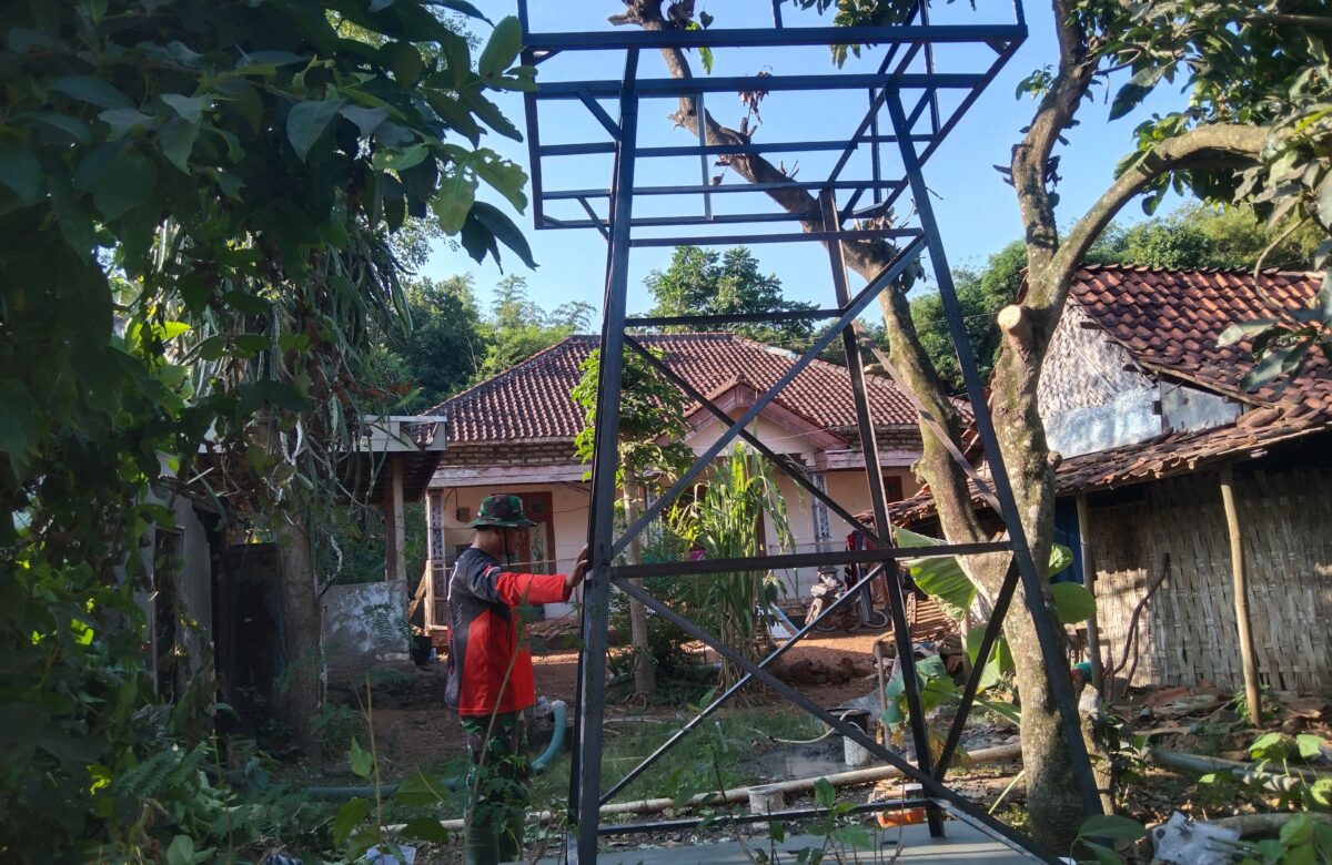 Dari Rumah ke Rumah, Satgas TMMD Hadirkan Tandon dan Harapan untuk Warga Panyepen