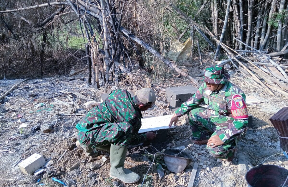 Kolom Besi Berdiri di Tiap Rumah, Satgas TMMD Bangun Pondasi Harapan Warga Panyepen