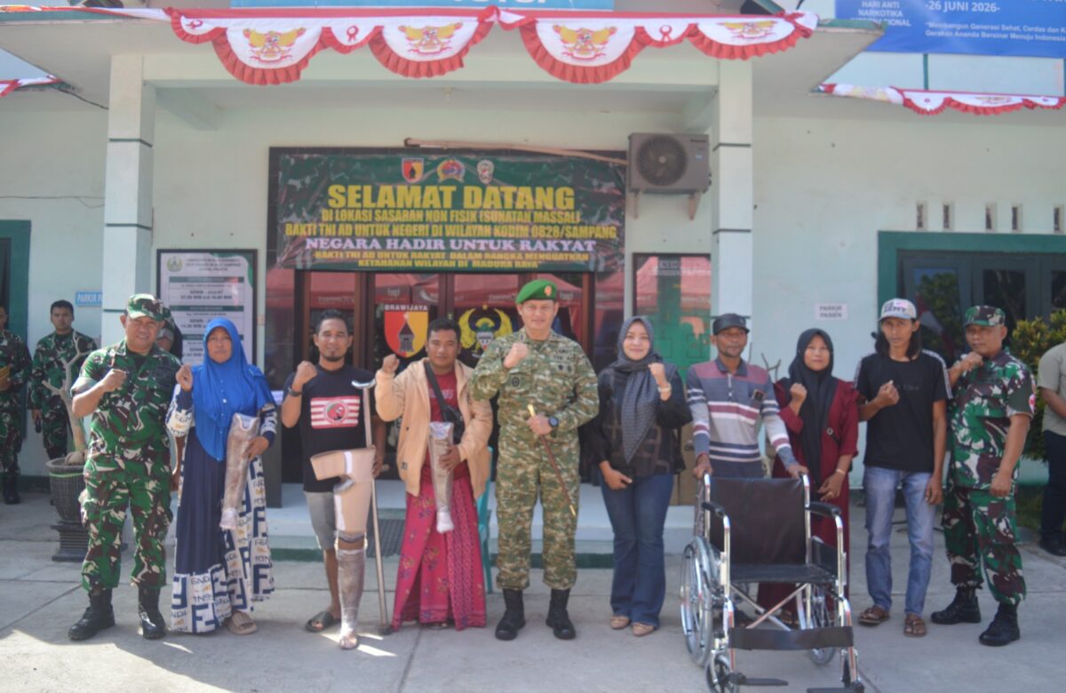 Kaki Palsu untuk Harapan Baru, Bakti TNI AD Kodim Sampang Hadirkan Senyum bagi Warga Sampang