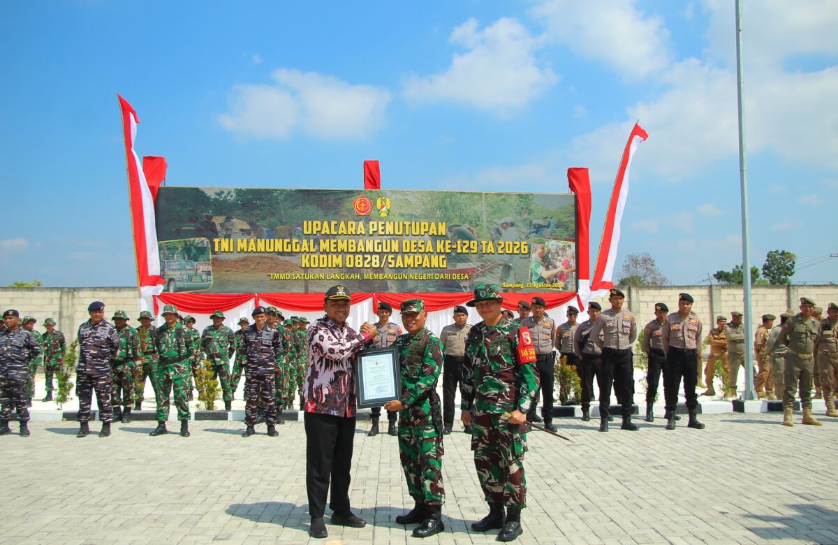 Akhiri Pengabdian Tanpa Batas: TMMD ke-129 Kodim Sampang Resmi Ditutup