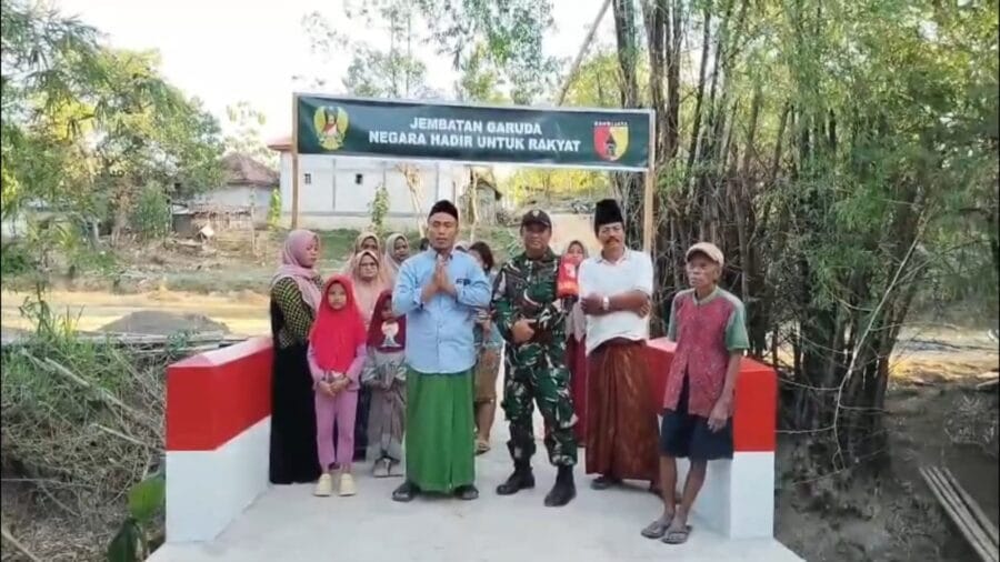 Jembatan Kokoh Tuntas, Senyum Warga Jadi Ungkapan Terima Kasih untuk Presiden dan TNI